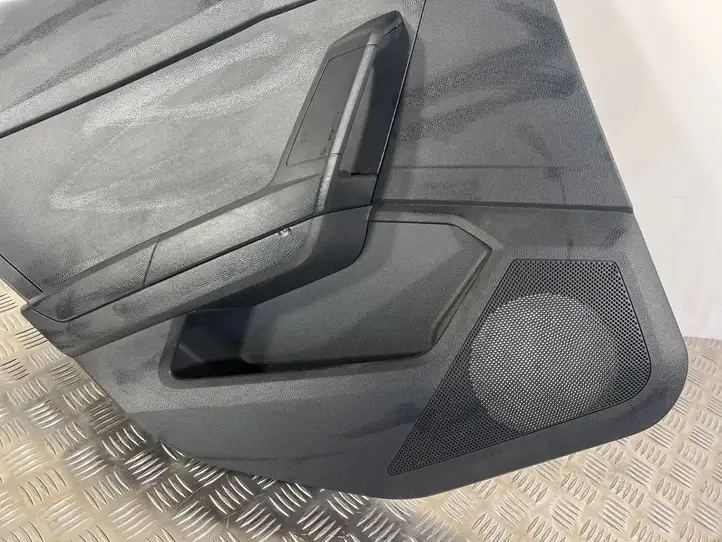 Seat Arona (2017 - ) Обшивка задней двери — фото 5