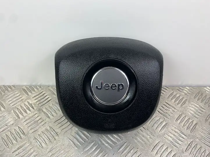 Jeep Cherokee (2013 - 2017) Подушка безопасности руля — фото 1
