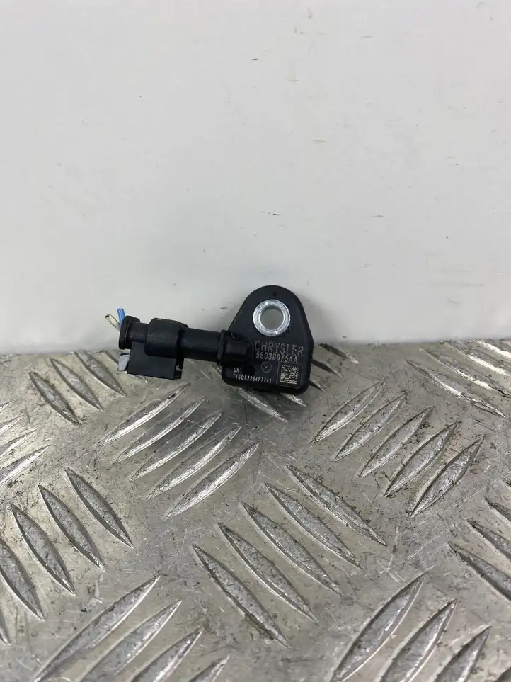 Jeep Cherokee (2013 - 2017) 56038975AA Датчик удара SRS — фото 1