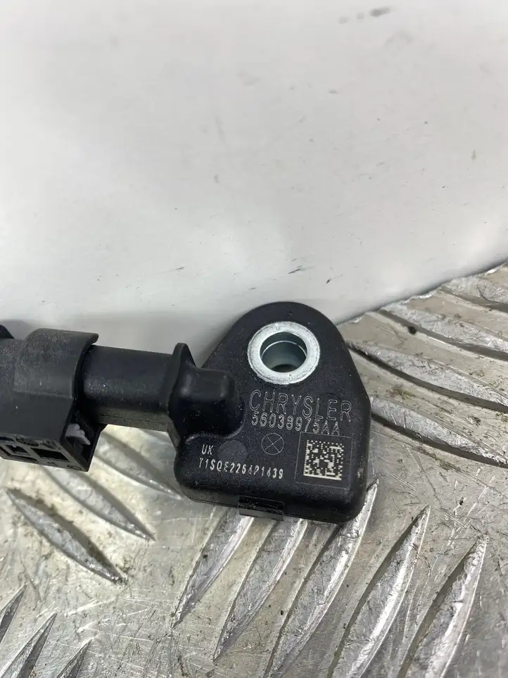 Jeep Cherokee (2013 - 2017) 56038975AA Датчик удара SRS — фото 3