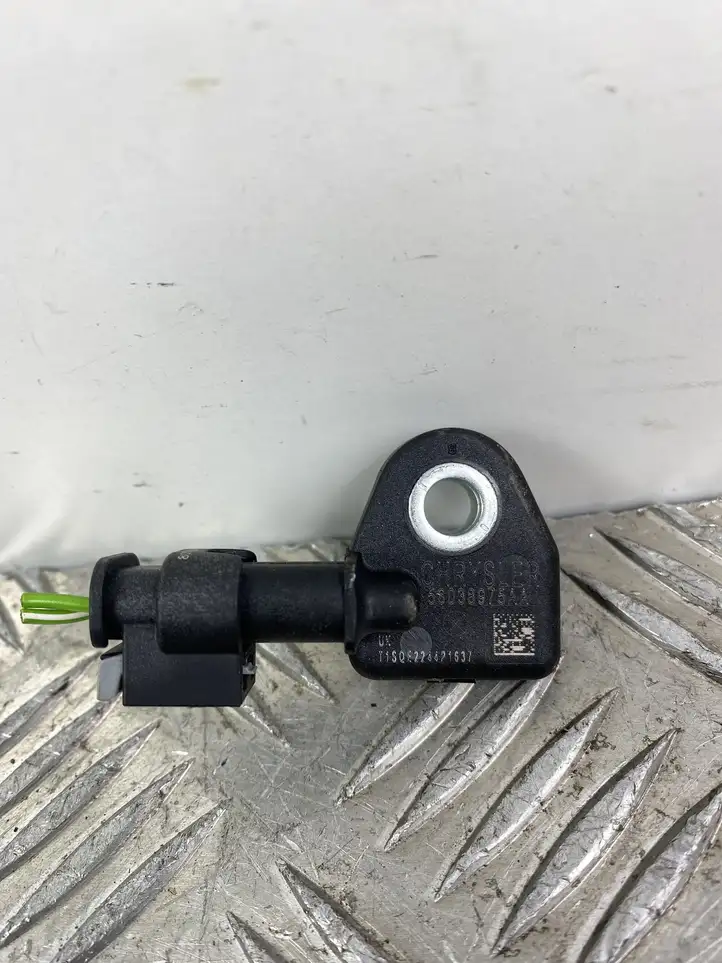 Jeep Cherokee (2013 - 2017) 56038975AA Датчик удара SRS — фото 1