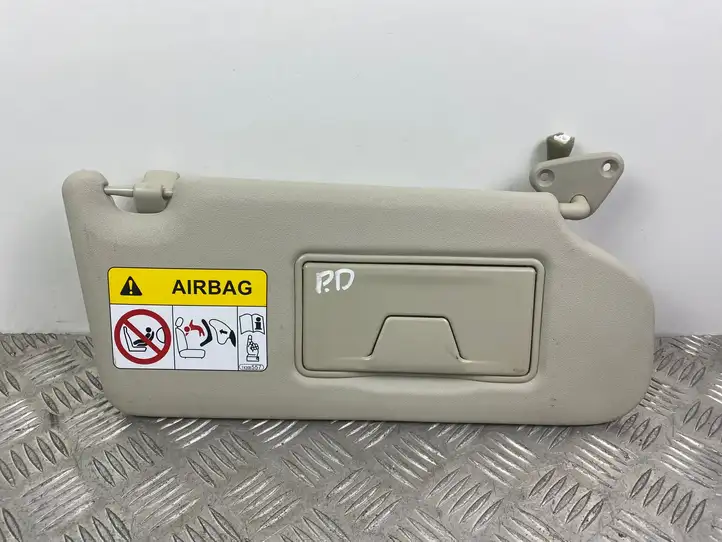 Mitsubishi Outlander (2014 - 2016) Солнцезащитный козырек — фото 1
