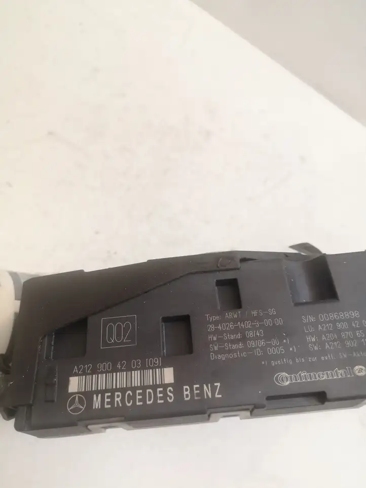Mercedes-Benz E W212 (2009 - 2016) 2128203642 Доводчик крышки багажника — фото 2