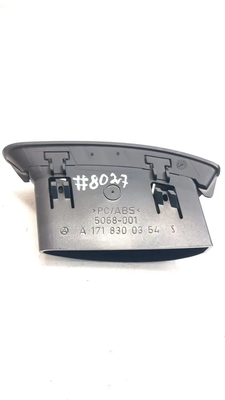 Mercedes-Benz SLK R171 (2005 - 2011) 1718300354 Боковой воздушный дефлектор — фото 2