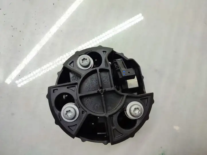 BMW 1 F20 F21 (2011 - 2019) 7270728 Ручка крышки багажника — фото 3