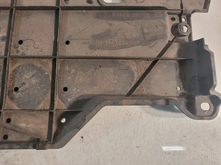 Toyota Auris E180 (2012 - 2018) 5816502050 Боковая защита днища — фото 4