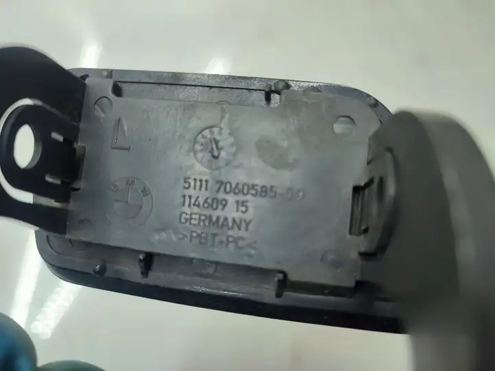 BMW 5 E60 E61 (2004 - 2010) 7060585 Крышка омывателя фар — фото 4