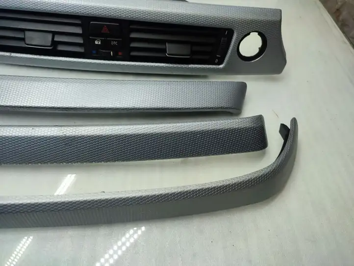 BMW 3 E90 E91 (2005 - 2012) 7900370 Отделка внутренней панели салона — фото 15