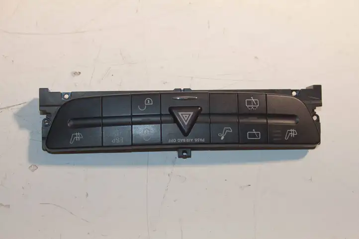 Mercedes-Benz E W211 (2002 - 2009) A2118212758 Блок кнопок на панели — фото 7