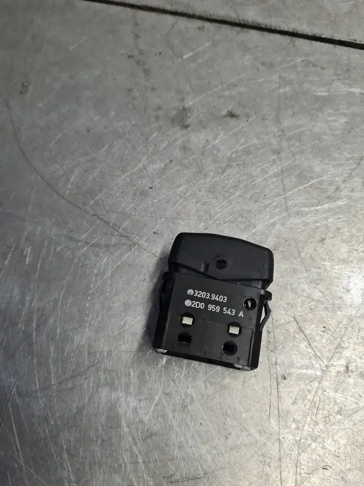 Mercedes-Benz Sprinter W901 W902 W903 W904 (1995 - 2007) 2D0959543A Кнопка кондиционера — фото 2