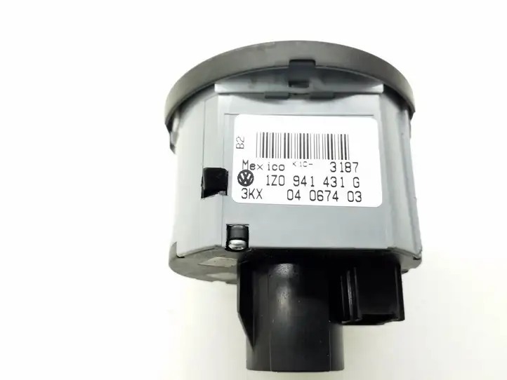 Skoda Octavia Mk2 (1Z) (2004 - 2013) 1Z0941431G Включатель фонарей — фото 4