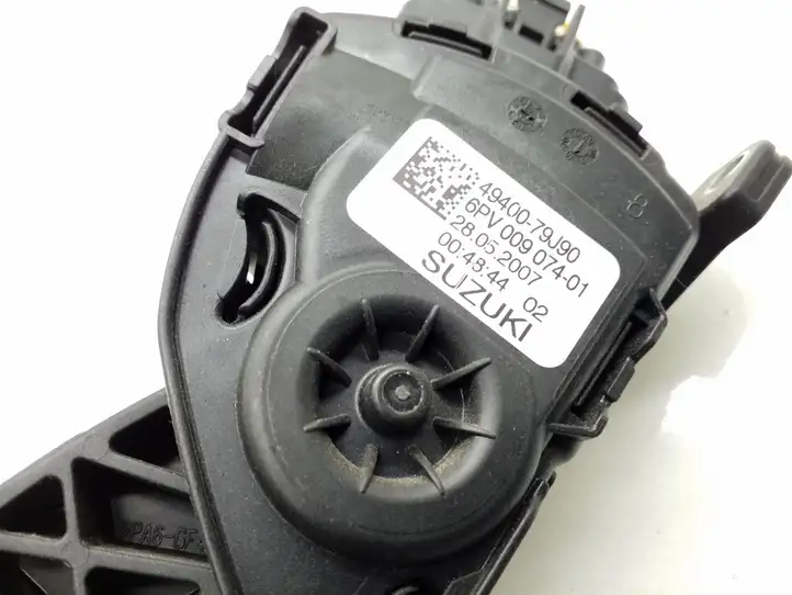 Suzuki SX4 (2006 - 2009) 4940079J90 Педаль акселератора — фото 3