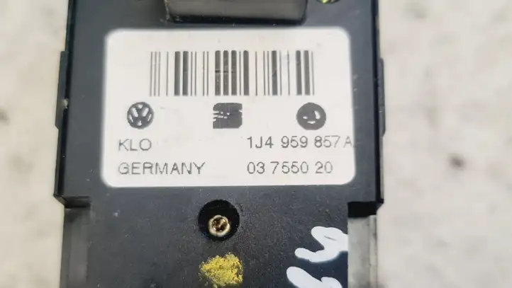 Skoda Octavia Mk1 (1U) (1996 - 2004) 1J4959857A Блок кнопок стеклоподъемников — фото 2