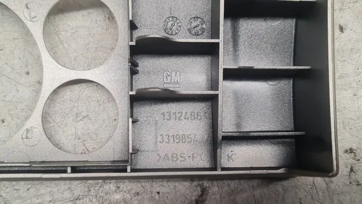 Opel Astra H (2004 - 2009) 13124863 Отделка внутренней панели салона — фото 2