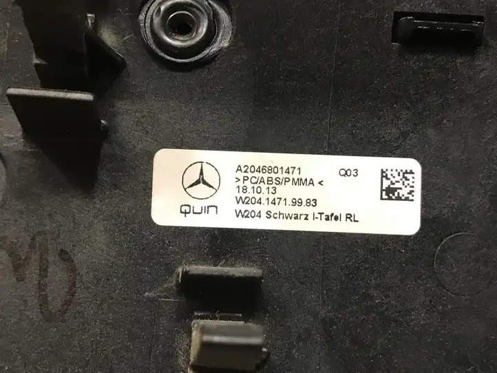 Mercedes-Benz C W204 (2007 - 2014) A2046801471 Декоративная планка — фото 8