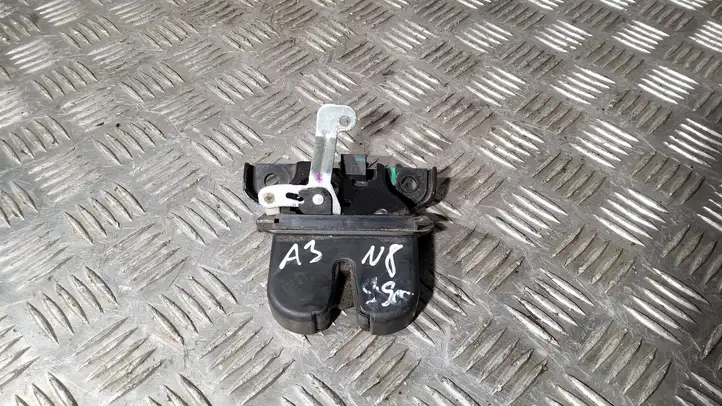 Audi A3/S3 8L (2000 - 2003) 8L0827505E Замок крышки багажника — фото 1
