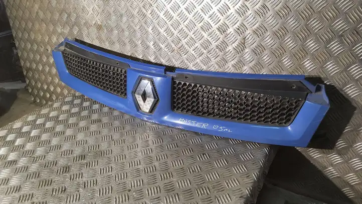 Renault Master II (2004 - 2010) 8200233765 Передняя решетка — фото 2