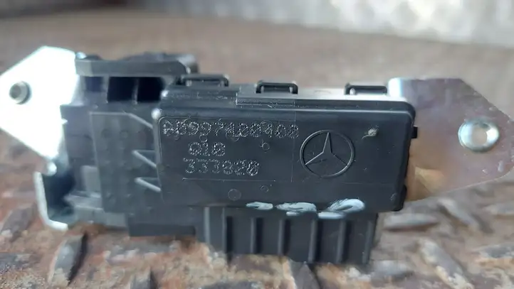 Mercedes-Benz A W177 (2018 - ) A0997400400 Замок крышки багажника — фото 2