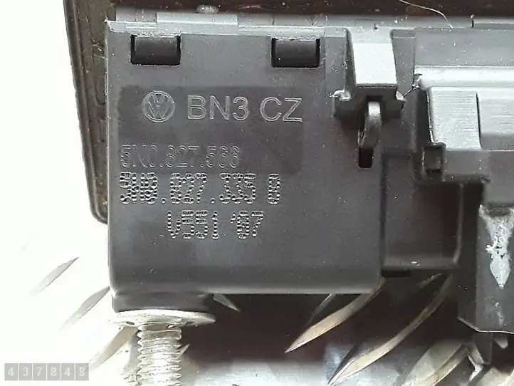 Volkswagen Tiguan (2007 - 2011) 5N0827566 Ручка крышки багажника — фото 5