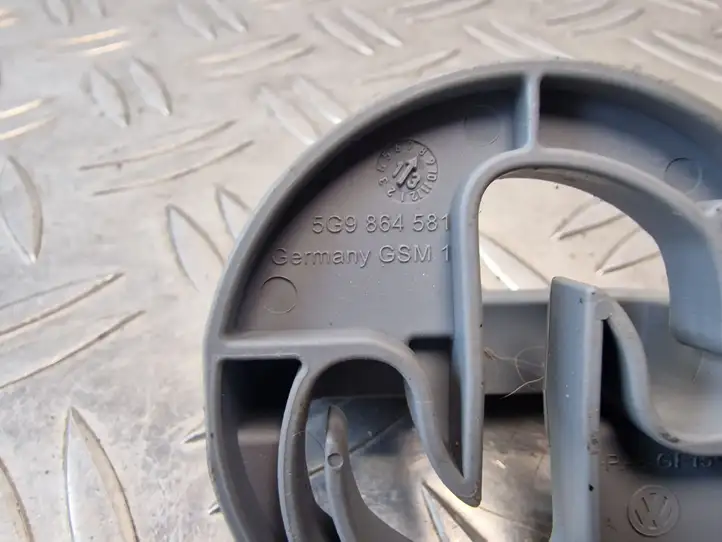 Volkswagen Golf VII (2013 - 2019) 5G9864581 Прочие детали салона — фото 3