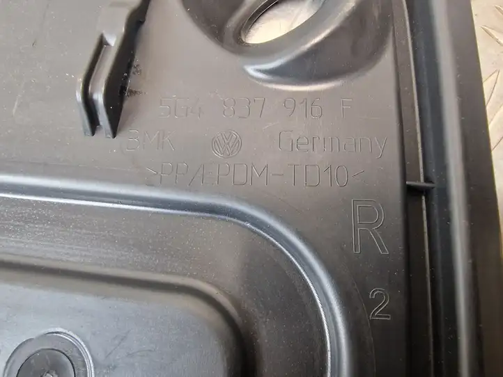 Volkswagen Golf VII (2013 - 2019) 5G4837916F Прочая отделка передней двери — фото 3