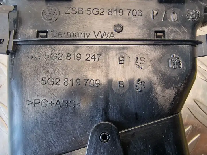 Volkswagen Golf VII (2013 - 2019) 5G2819709B Воздушная решетка панели — фото 4