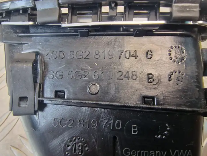 Volkswagen Golf VII (2013 - 2019) 5G2819248B Воздушная решетка панели — фото 3