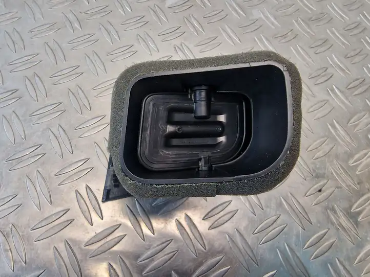 Volkswagen Golf VII (2013 - 2019) 5G2819248B Воздушная решетка панели — фото 4
