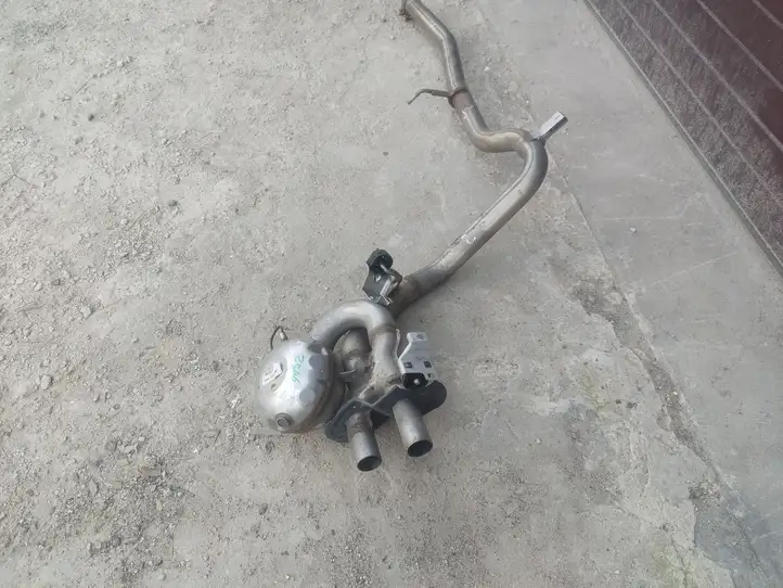 Maserati Levante (2017 - )  670039690 Глушитель