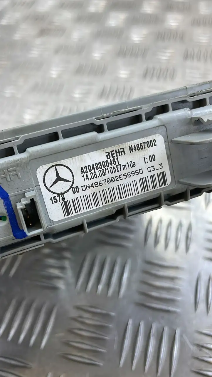 Mercedes-Benz C W204 (2007 - 2014) A2048300461 Электрический отопитель салона — фото 2