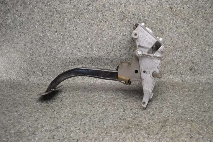 BMW 5 E39 (1996 - 2003)  35112229128 Педаль