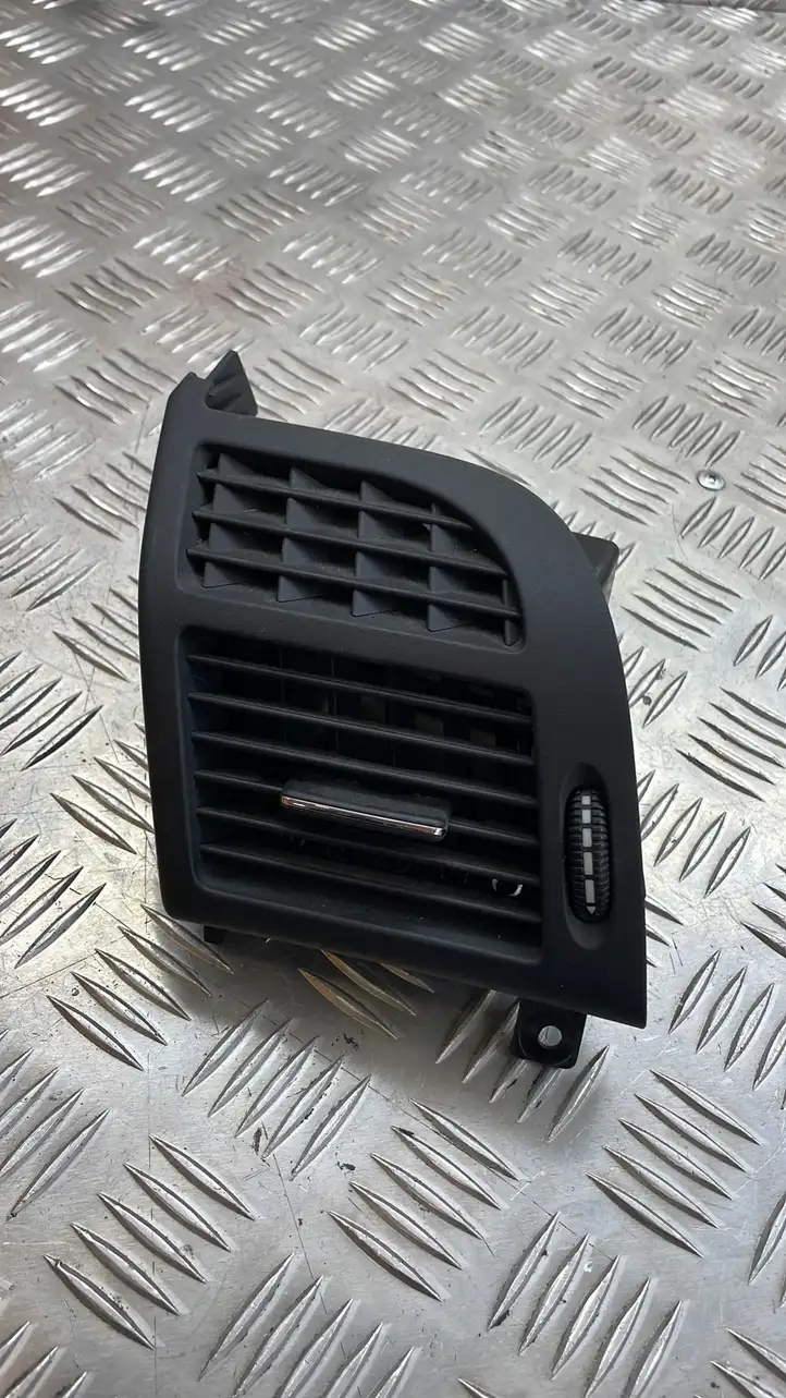 Mercedes-Benz E W211 (2002 - 2009) 2118301154 Боковой воздушный дефлектор — фото 1