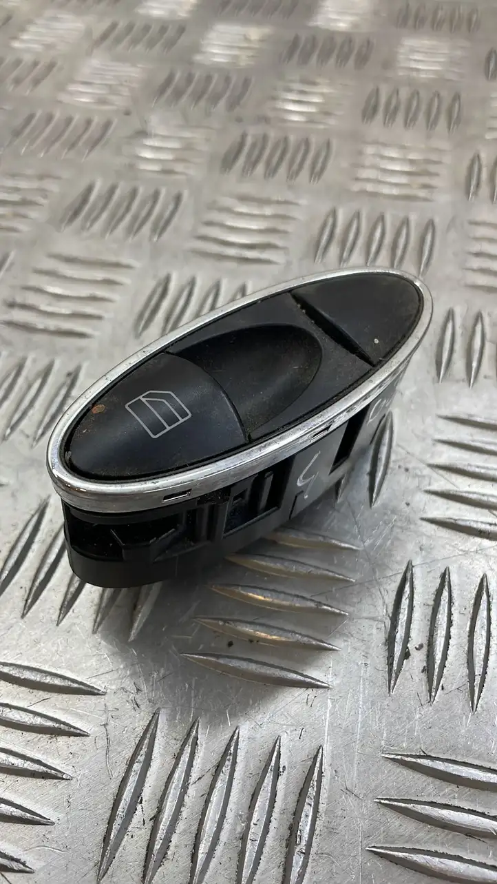 Mercedes-Benz E W211 (2002 - 2009) A2118219958 Блок кнопок стеклоподъемников — фото 1