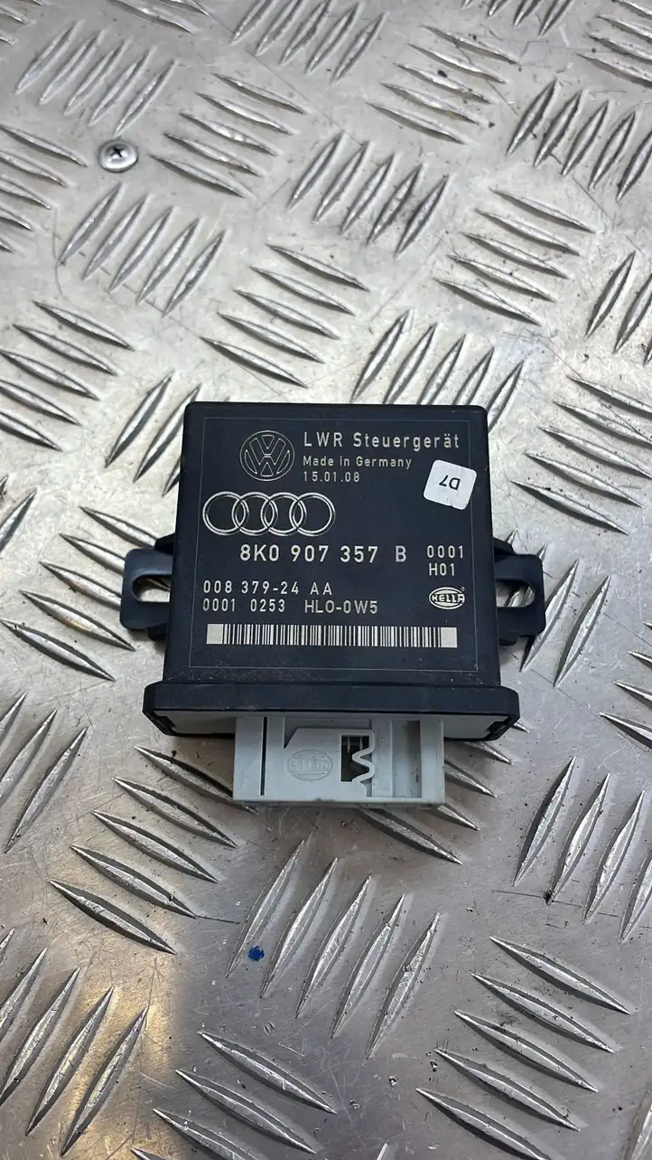 Audi A5 8T 8F (2007 - 2011) 8K0907375B Блок управления светом — фото 1