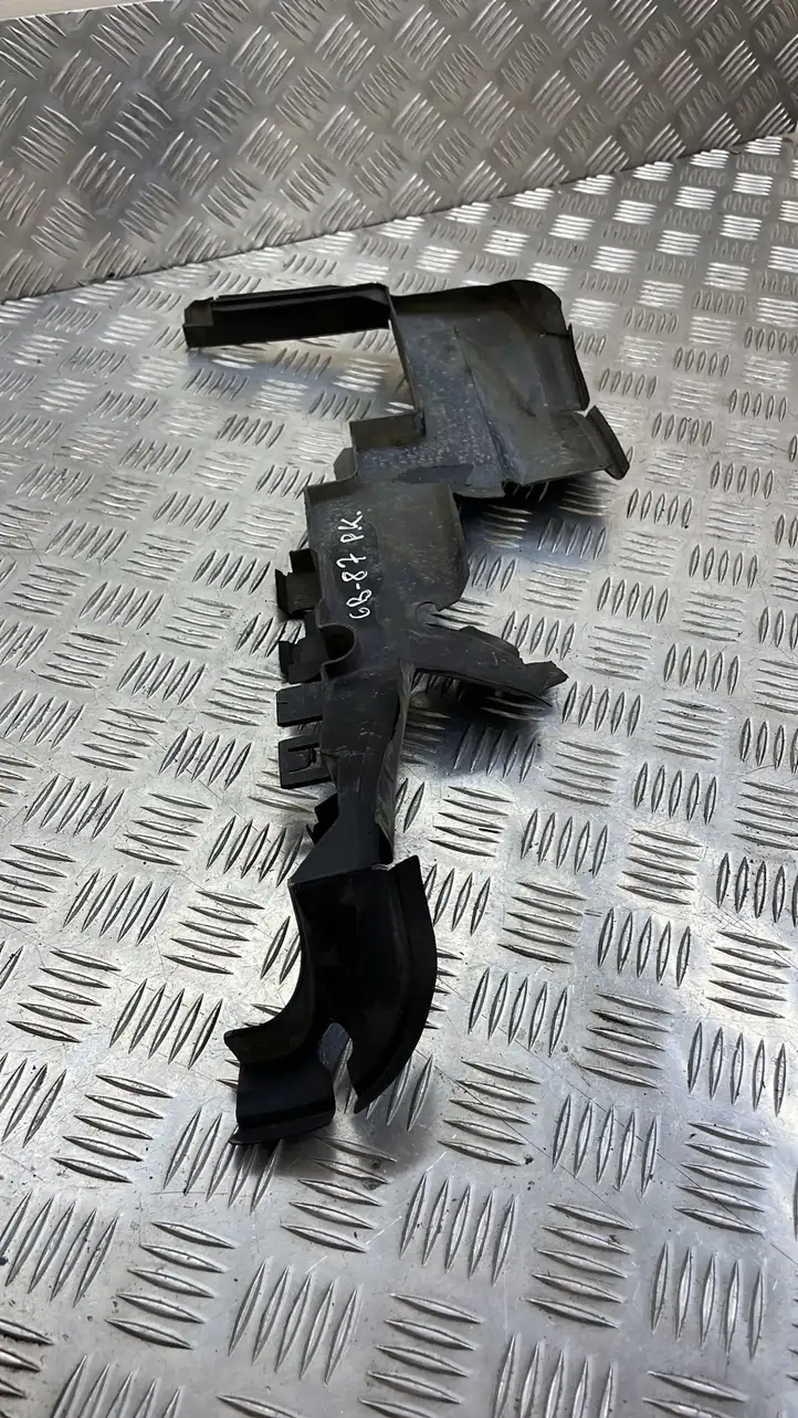Audi A5 8T 8F (2007 - 2011) 8T0121283 Дефлектор воздуха — фото 2