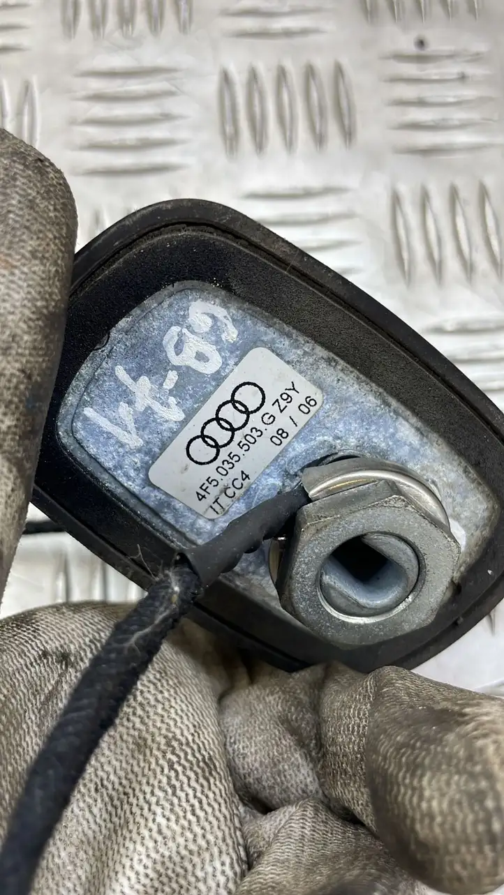 Audi A6 S6 C6 4F (2004 - 2008) 4F5035503 GPS антенна — фото 3