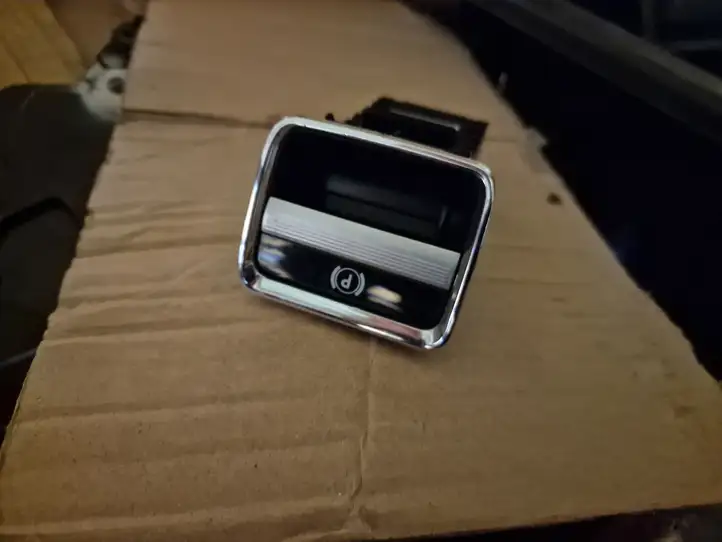Mercedes-Benz S W221 (2005 - 2013) 2215401445 Кнопка ручного тормоза — фото 2