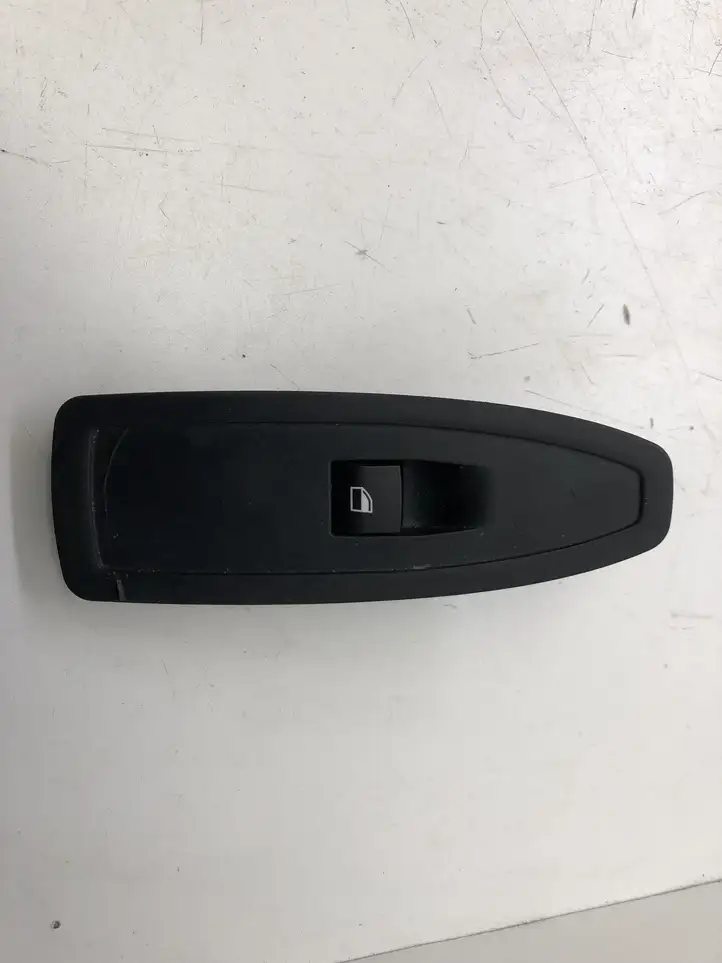 BMW 3 F30 F35 F31 (2012 - 2018) Блок кнопок стеклоподъемников — фото 1