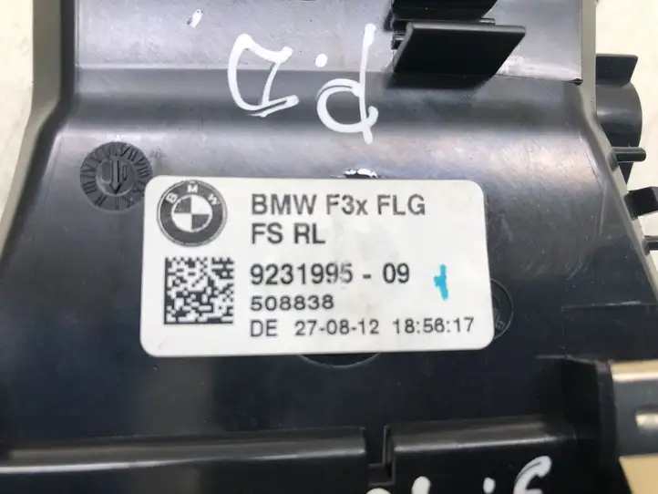BMW 3 F30 F35 F31 (2012 - 2018) Центральный воздушный дефлектор — фото 4