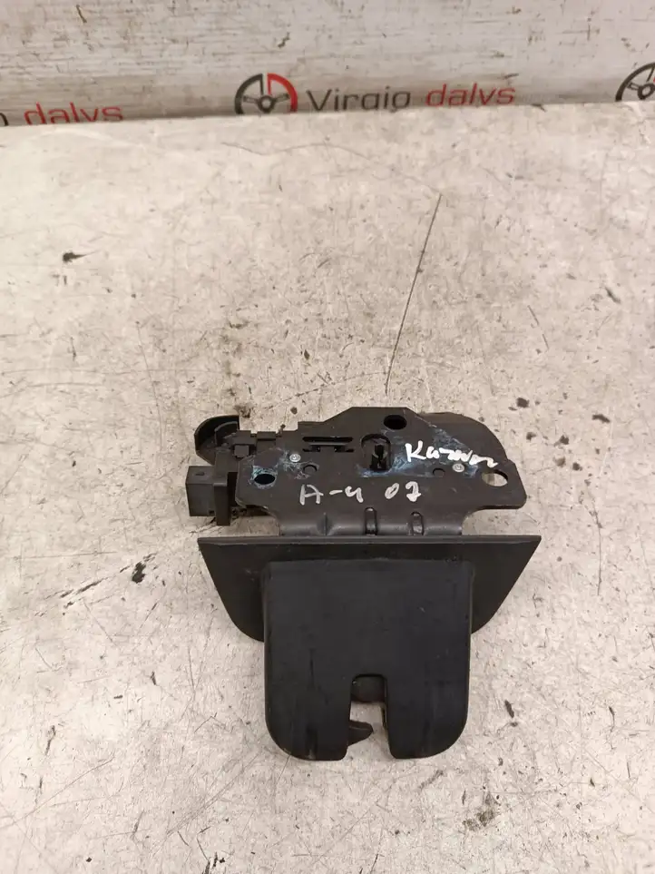 Audi A4 (2004 - 2009)  8P4827505C Замок задней крышки