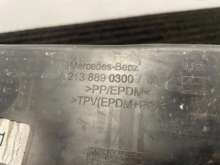 Mercedes-Benz E W213 (2016 - ) A2138890300 Накладка крыла — фото 2