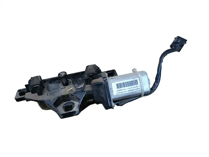 BMW 5 E60 E61 (2004 - 2010) US7129931 Доводчик крышки багажника — фото 1