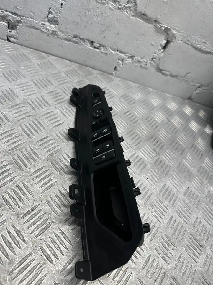 BMW X5 F15 (2013 - 2017) 9362116 Блок кнопок стеклоподъемников — фото 1