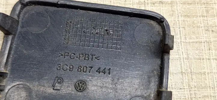 Volkswagen PASSAT B6 (2005 - 2010) 3C9807441 Заглушка буксировочной петли бампера — фото 3