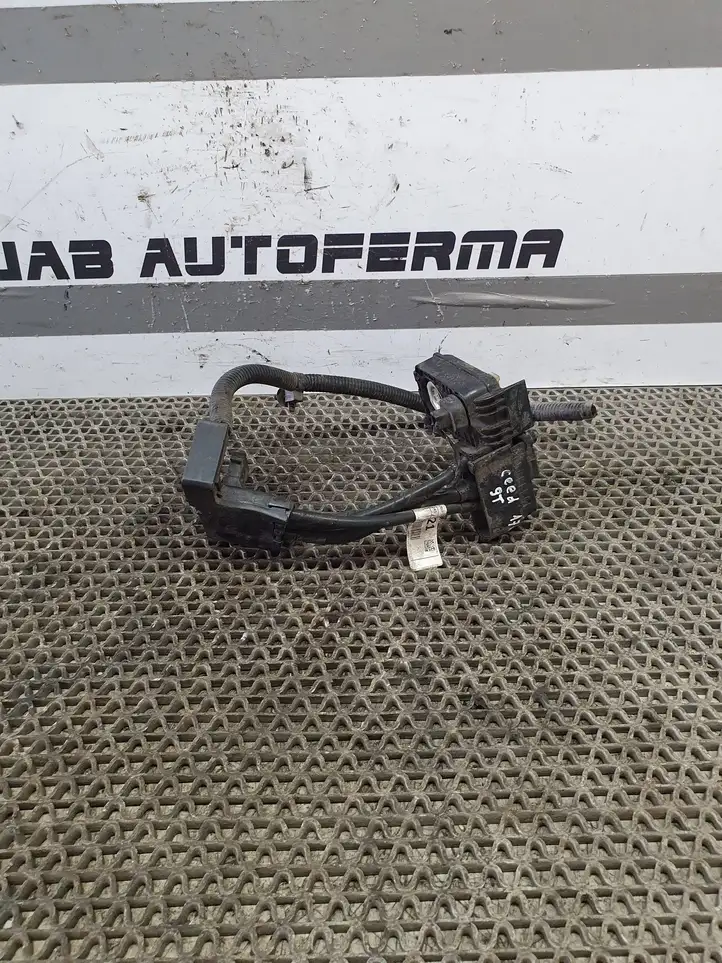 Kia Ceed (2015 - 2018) 91851A2210 Плюсовой провод аккумулятора — фото 1
