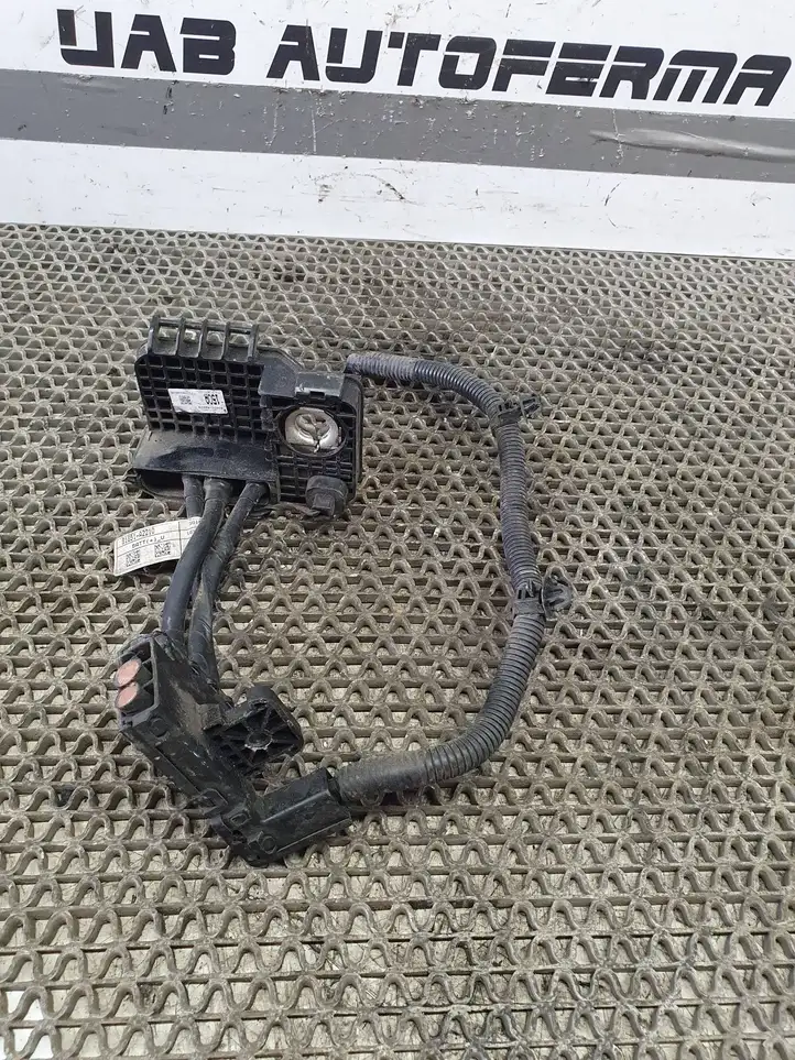 Kia Ceed (2015 - 2018) 91851A2210 Плюсовой провод аккумулятора — фото 2