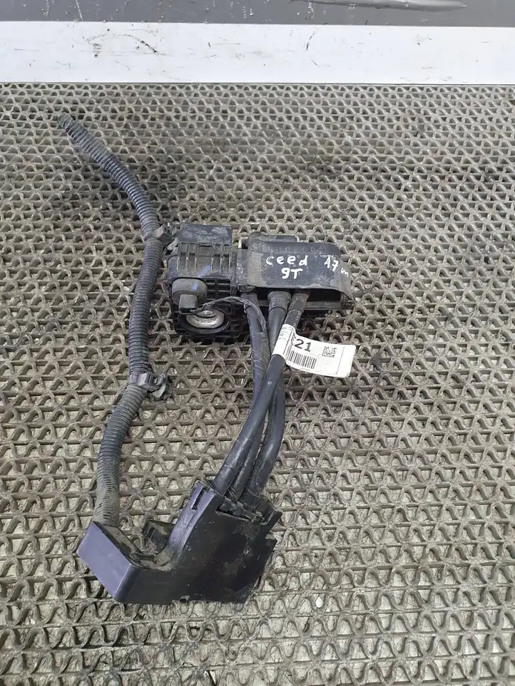 Kia Ceed (2015 - 2018) 91851A2210 Плюсовой провод аккумулятора — фото 5