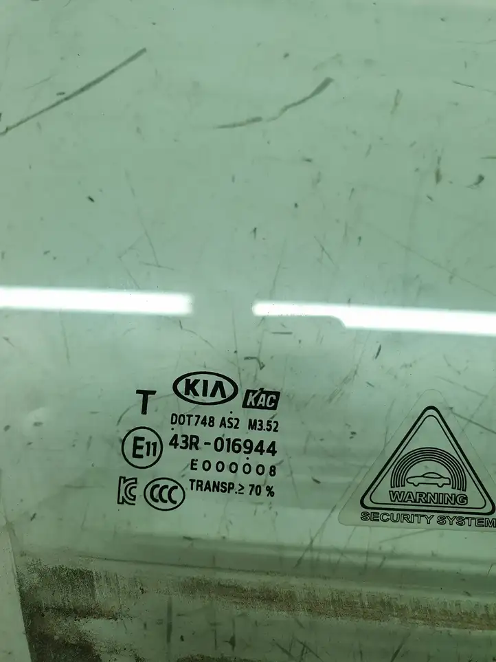Kia Rio (2015 - 2017) 43R016944 Стекло передней двери — фото 5