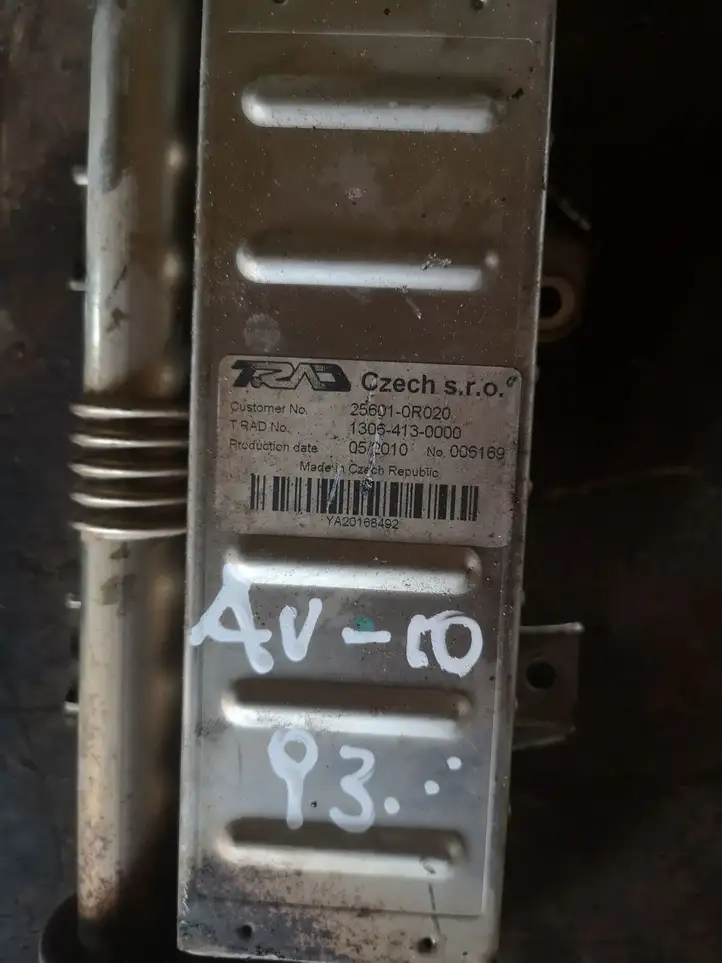 Toyota Avensis T270 (2009 - 2012) 256010R020 Охладитель клапана EGR — фото 3