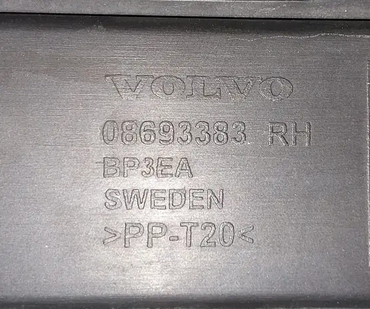 Volvo XC70 (2004 - 2007) 08693383 Угловая часть заднего бампера — фото 3